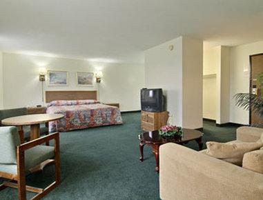 Hotel Super 8 By Wyndham Eureka/six Flags Nearby Eureka
